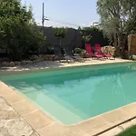 게스트하우스 D'hotes En Rez De Avec Piscine 3*