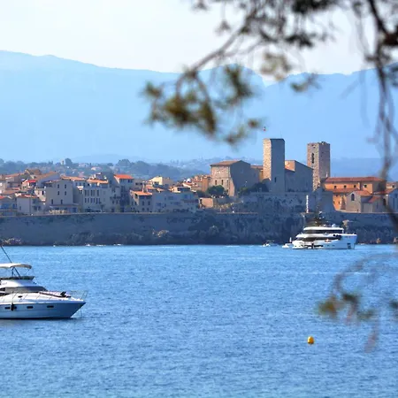 D'hotes En Rez De Avec Piscine 3* Antibes