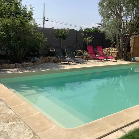 Penzion D'hotes En Rez De Avec Piscine *